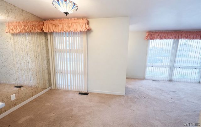 98 Jamaica Road, Tonawanda, NY 14150