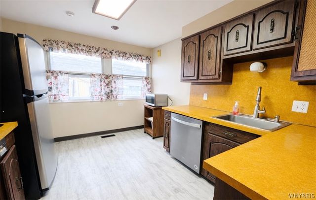 98 Jamaica Road, Tonawanda, NY 14150