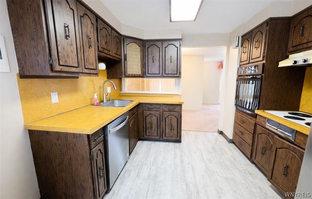 98 Jamaica Road, Tonawanda, NY 14150