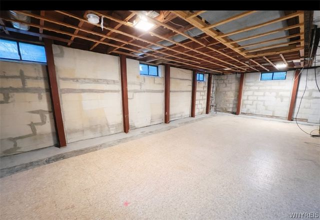 98 Jamaica Road, Tonawanda, NY 14150