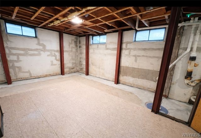 98 Jamaica Road, Tonawanda, NY 14150