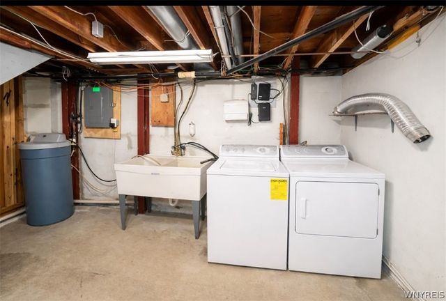 98 Jamaica Road, Tonawanda, NY 14150