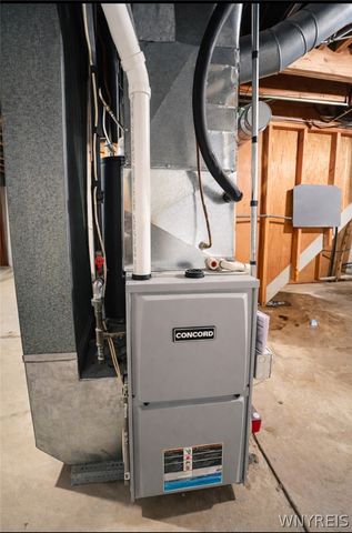 98 Jamaica Road, Tonawanda, NY 14150