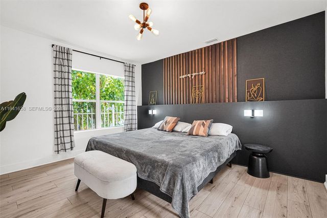 37 NW 47th St, Miami, FL 33127