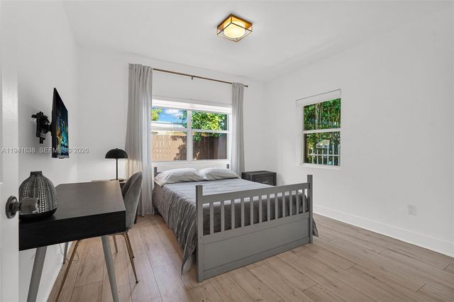 37 NW 47th St, Miami, FL 33127