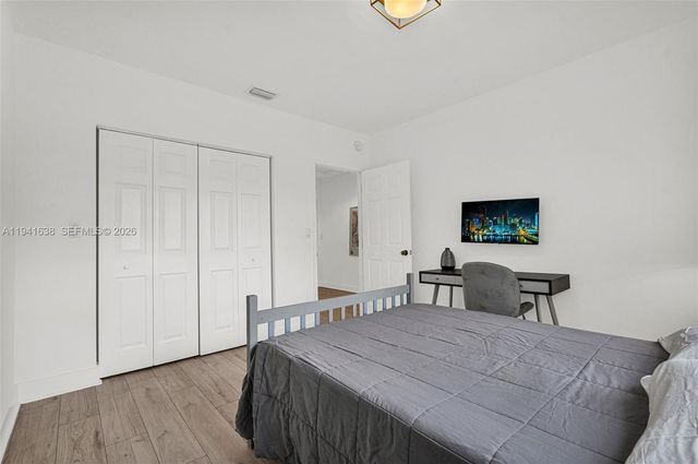 37 NW 47th St, Miami, FL 33127