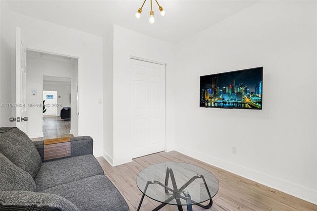 37 NW 47th St, Miami, FL 33127