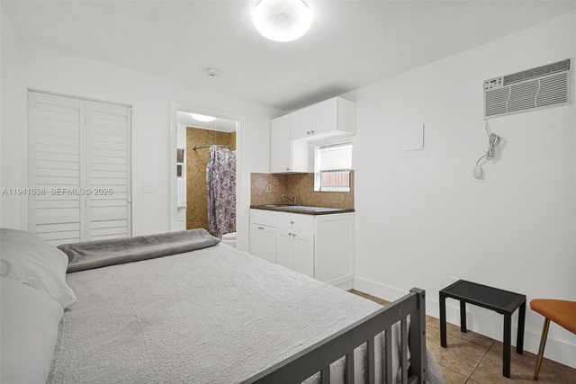 37 NW 47th St, Miami, FL 33127