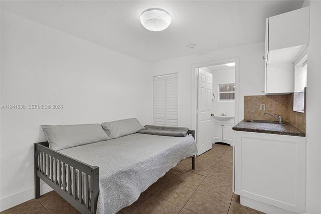 37 NW 47th St, Miami, FL 33127