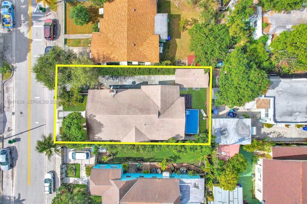 37 NW 47th St, Miami, FL 33127