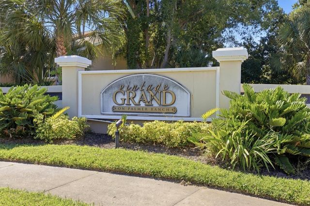 4053 CROCKERS LAKE BOULEVARD 14, Sarasota, FL 34238