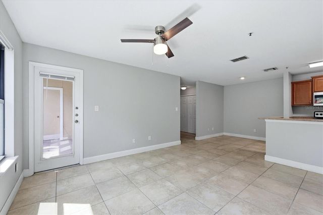4053 CROCKERS LAKE BOULEVARD 14, Sarasota, FL 34238