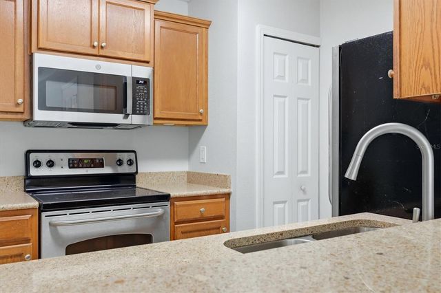4053 CROCKERS LAKE BOULEVARD 14, Sarasota, FL 34238