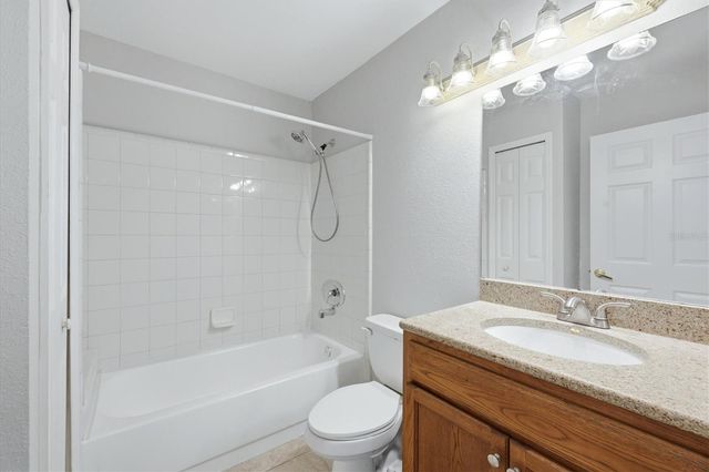 4053 CROCKERS LAKE BOULEVARD 14, Sarasota, FL 34238