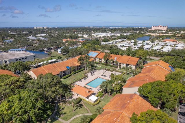 4053 CROCKERS LAKE BOULEVARD 14, Sarasota, FL 34238