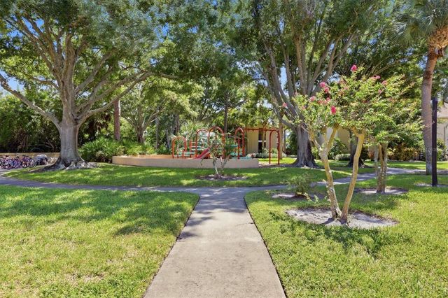 4053 CROCKERS LAKE BOULEVARD 14, Sarasota, FL 34238