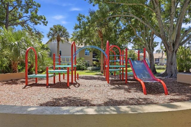 4053 CROCKERS LAKE BOULEVARD 14, Sarasota, FL 34238
