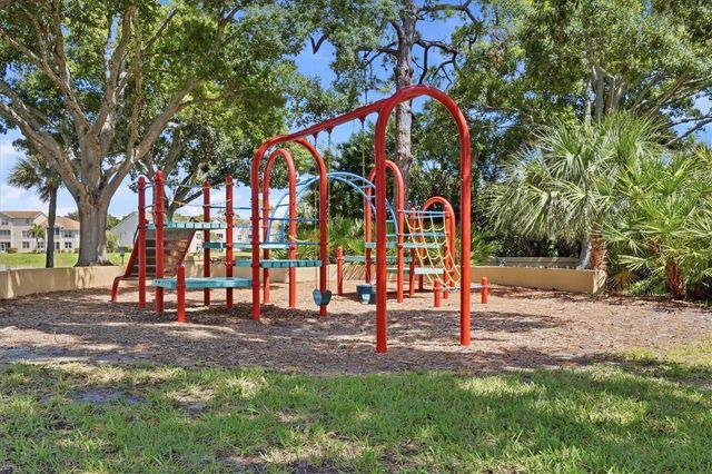 4053 CROCKERS LAKE BOULEVARD 14, Sarasota, FL 34238