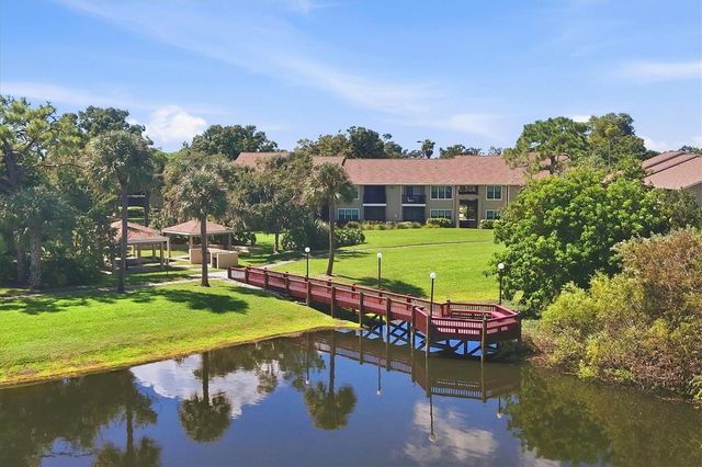 4053 CROCKERS LAKE BOULEVARD 14, Sarasota, FL 34238