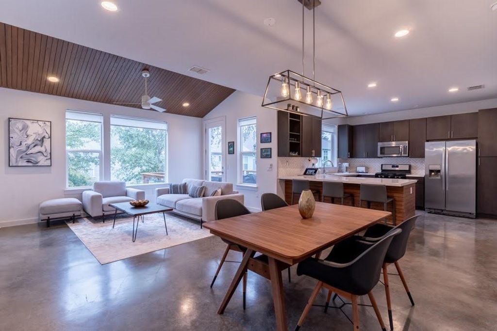 3001 Del Curto RD 34, Austin, TX 78704