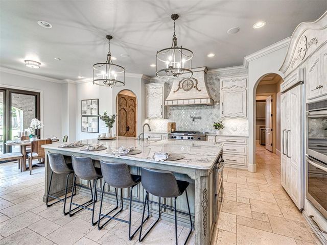 2725 Guilford Lane, Oklahoma City, OK 73120