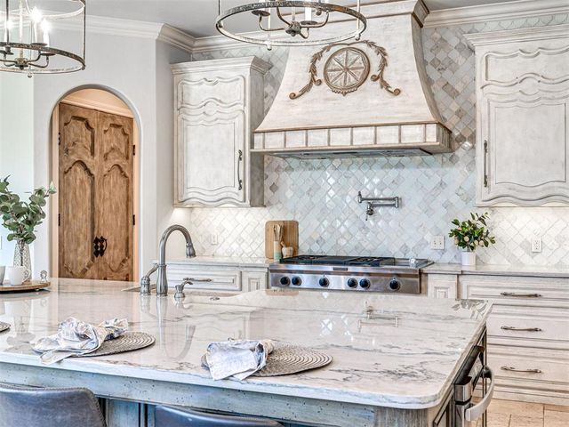 2725 Guilford Lane, Oklahoma City, OK 73120