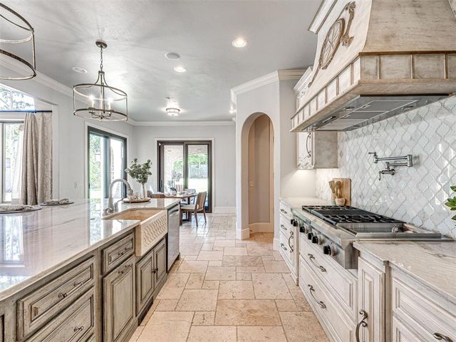 2725 Guilford Lane, Oklahoma City, OK 73120