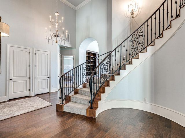 2725 Guilford Lane, Oklahoma City, OK 73120