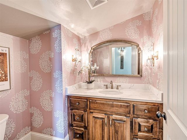 2725 Guilford Lane, Oklahoma City, OK 73120