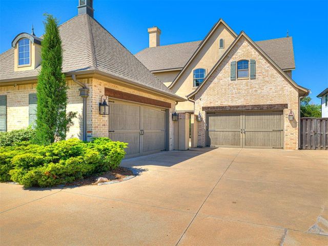 2725 Guilford Lane, Oklahoma City, OK 73120