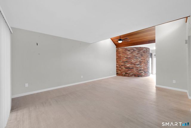 3 Murphys Lane 14, Shelton, CT 06484