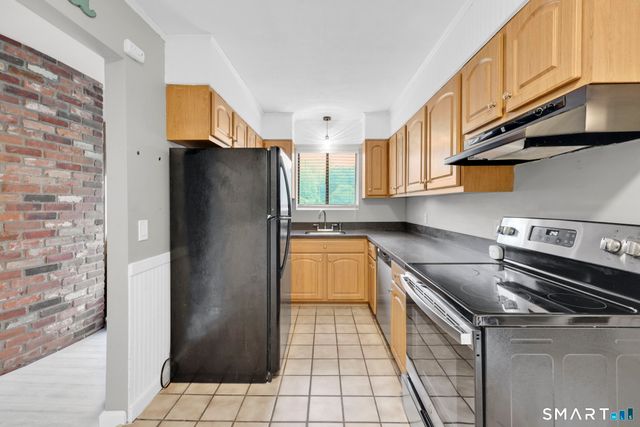 3 Murphys Lane 14, Shelton, CT 06484