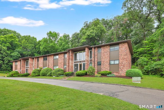 3 Murphys Lane 14, Shelton, CT 06484