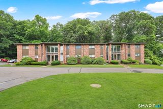 3 Murphys Lane 14, Shelton, CT 06484