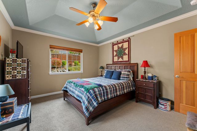 2317 SE Overland Drive, Grants Pass, OR 97527