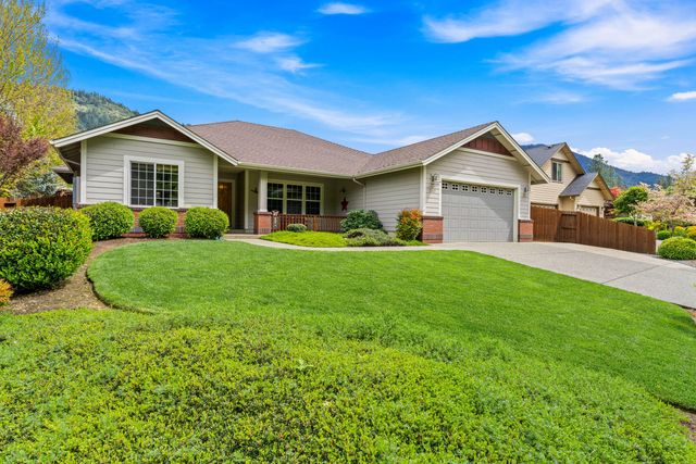 2317 SE Overland Drive, Grants Pass, OR 97527