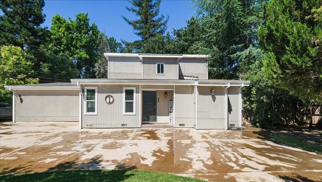 2075 Idaho Ave, Stockton, CA 95204