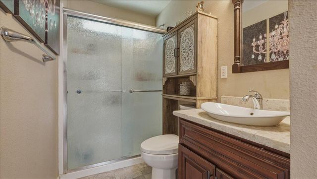 2075 Idaho Ave, Stockton, CA 95204