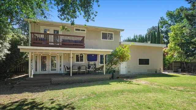 2075 Idaho Ave, Stockton, CA 95204