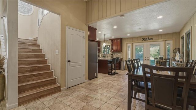 2075 Idaho Ave, Stockton, CA 95204