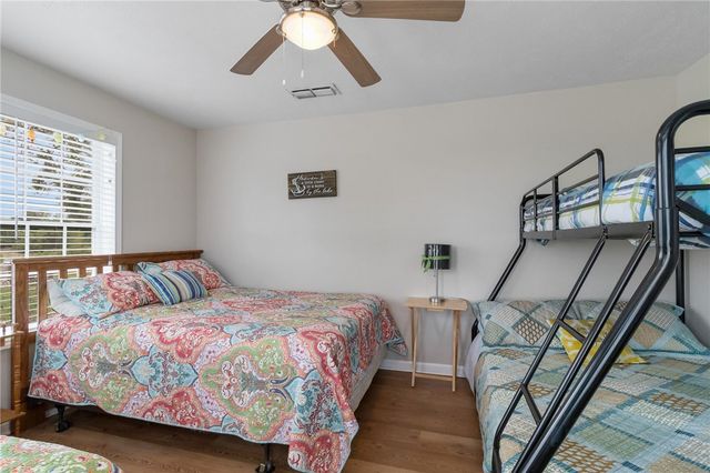 286 Mystic Dr, Mathis, TX 78368