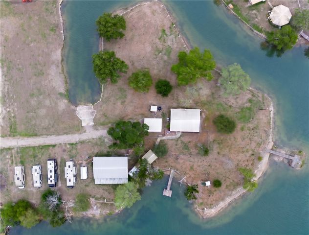 286 Mystic Dr, Mathis, TX 78368