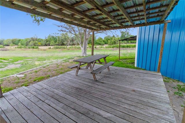 286 Mystic Dr, Mathis, TX 78368