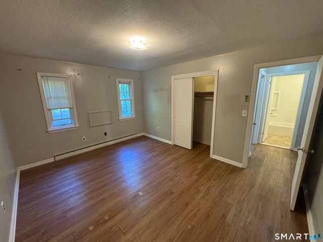 239 Old Farms Road 16E, Avon, CT 06001