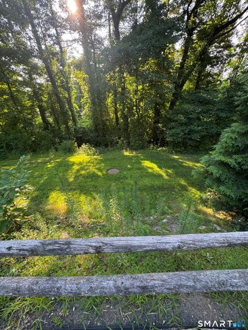 239 Old Farms Road 16E, Avon, CT 06001