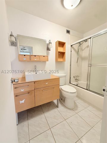 17560 Atlantic Blvd 503, Sunny Isles Beach, FL 33160