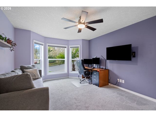 2804 BEACON HILL Dr, West Linn, OR 97068