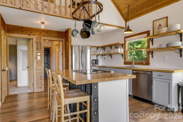 694 Boulder Road, Marshall, NC 28753