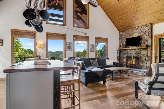 694 Boulder Road, Marshall, NC 28753