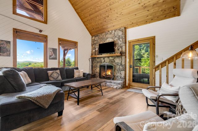694 Boulder Road, Marshall, NC 28753